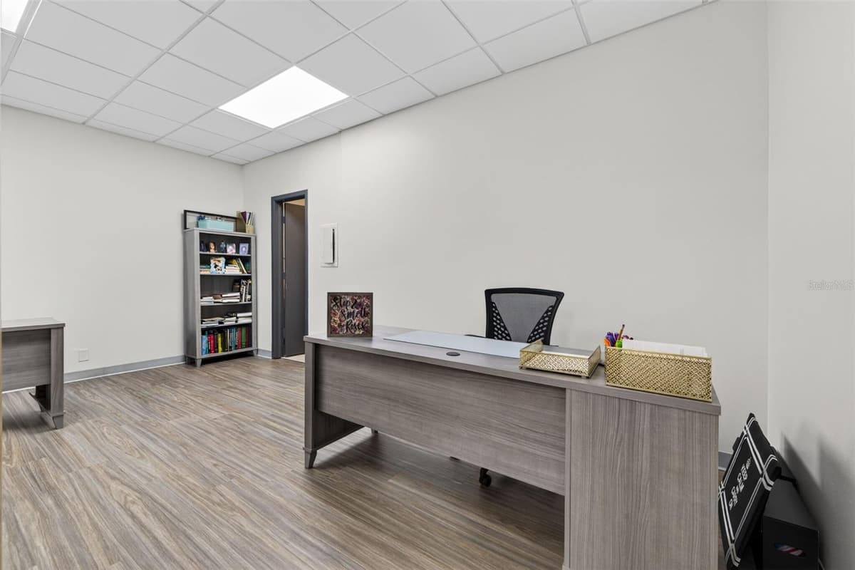 1559 INDIAN ROCKS ROAD — photo 35 of 45