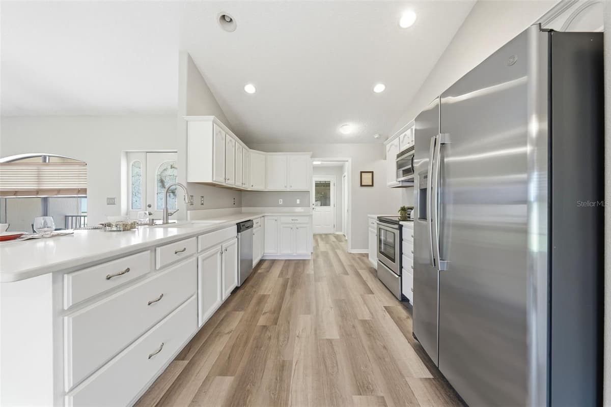 14433 LAKE YALE ROAD — photo 10 of 38