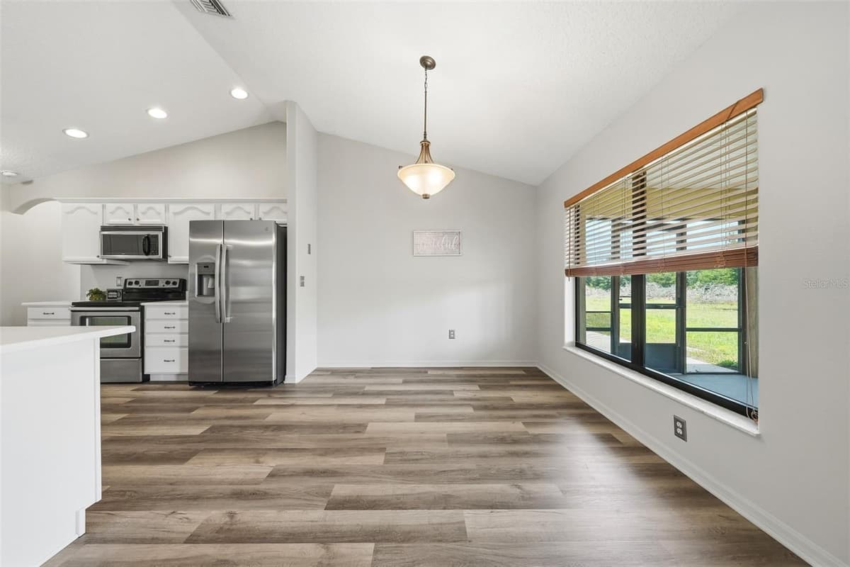 14433 LAKE YALE ROAD — photo 9 of 38