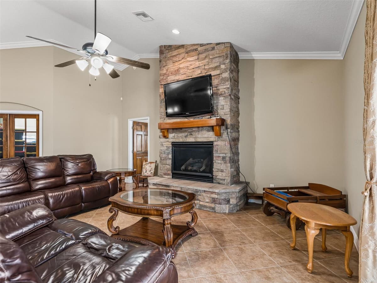 2223 CR 543 — photo 10 of 73