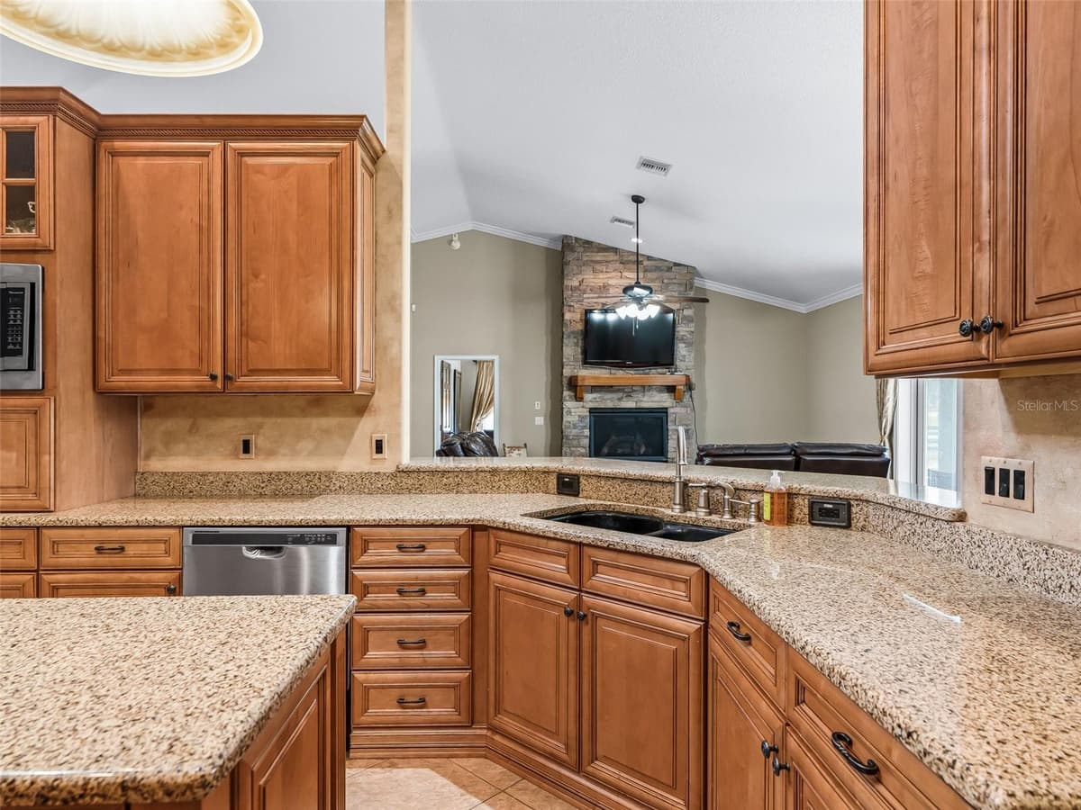 2223 CR 543 — photo 17 of 73