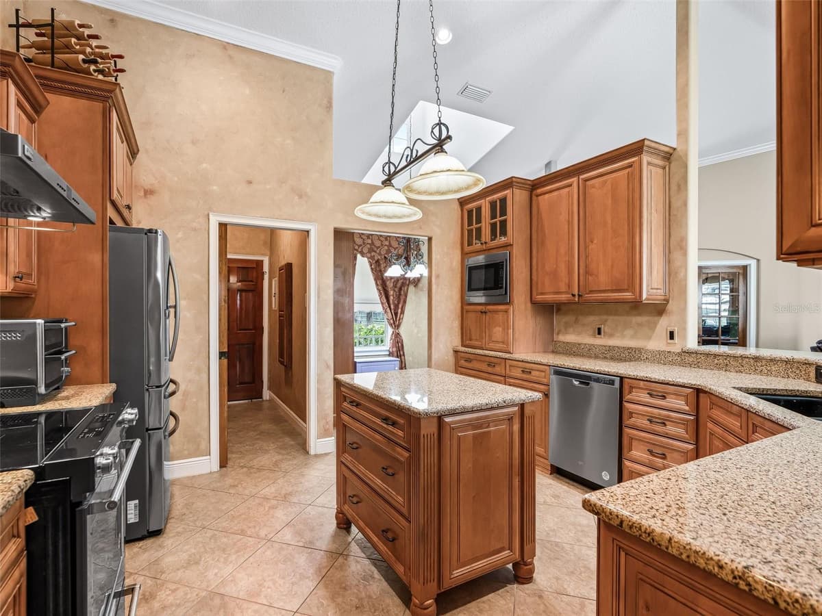 2223 CR 543 — photo 15 of 73