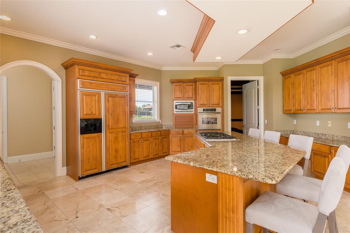 7902 FOXCATCHER COURT — photo 22 of 95