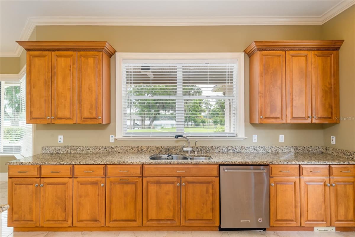 7902 FOXCATCHER COURT — photo 21 of 95