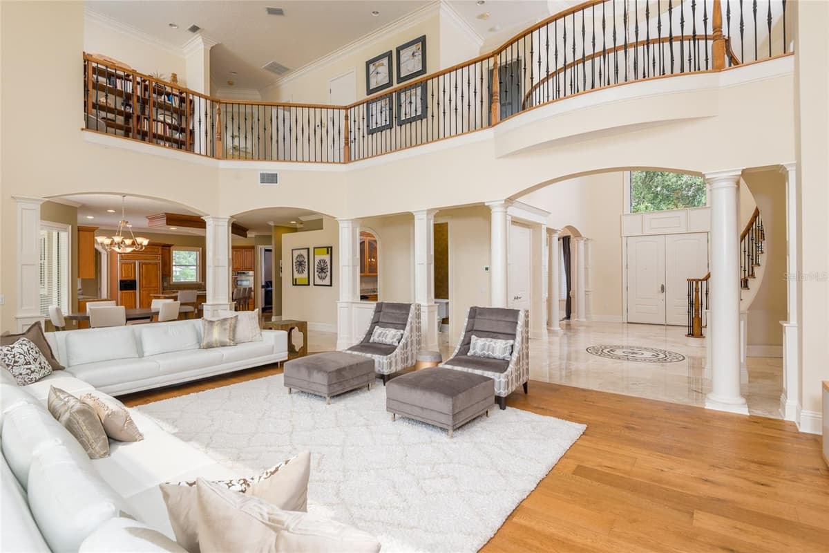 7902 FOXCATCHER COURT — photo 13 of 95