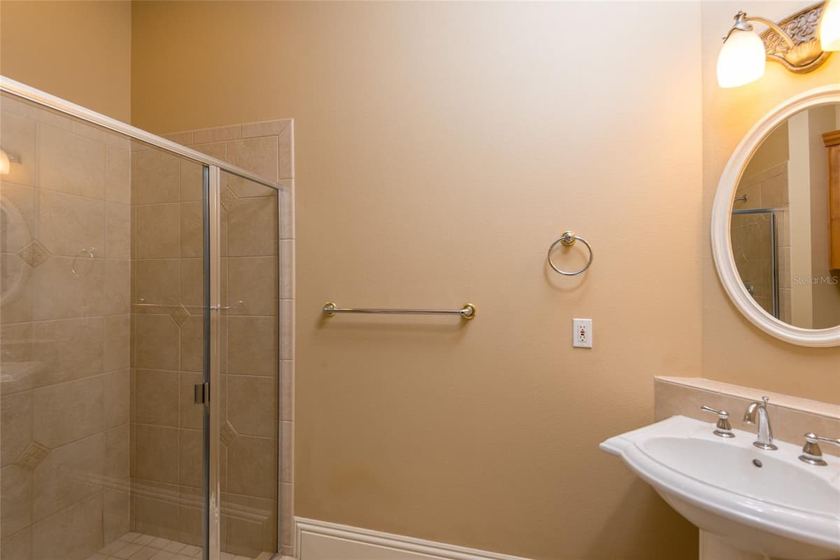 7902 FOXCATCHER COURT — photo 26 of 95