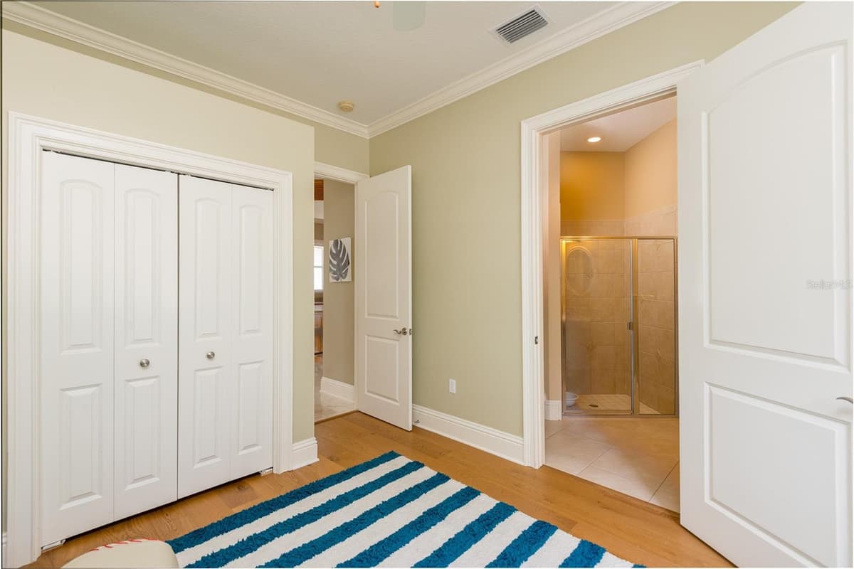 7902 FOXCATCHER COURT — photo 25 of 95