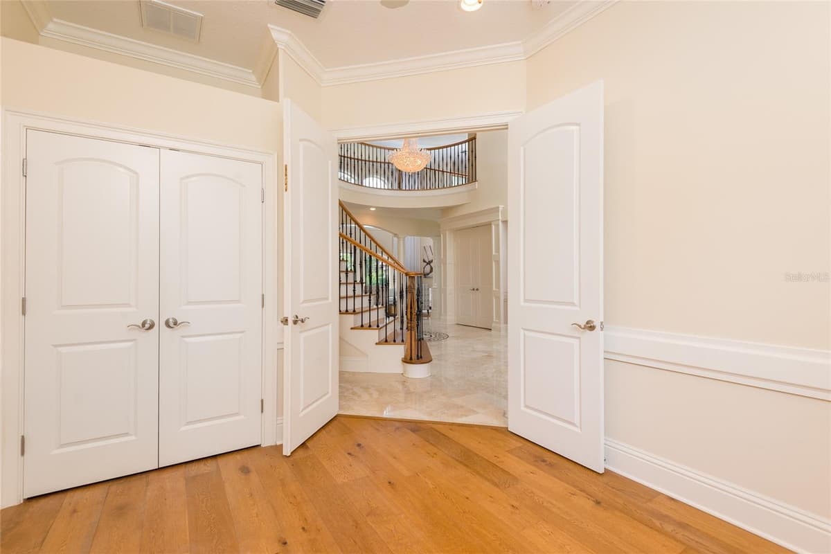 7902 FOXCATCHER COURT — photo 12 of 95