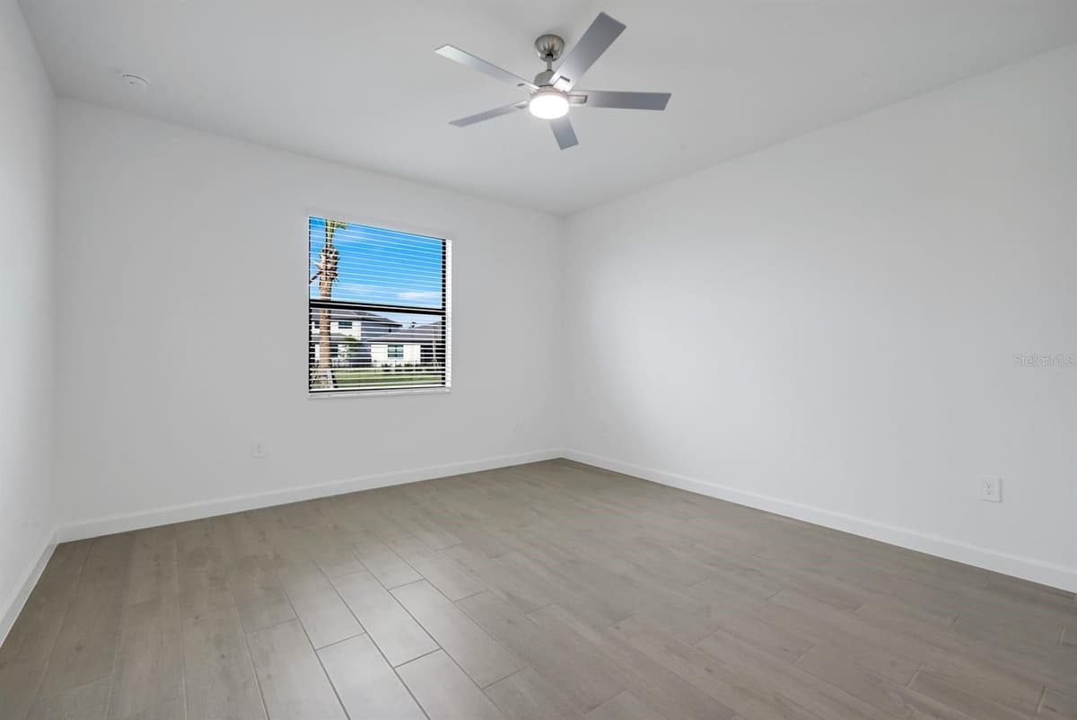 19232 GENTRY PLACE — photo 10 of 27
