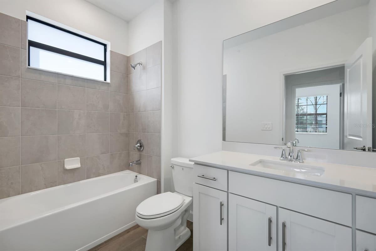 19232 GENTRY PLACE — photo 14 of 27