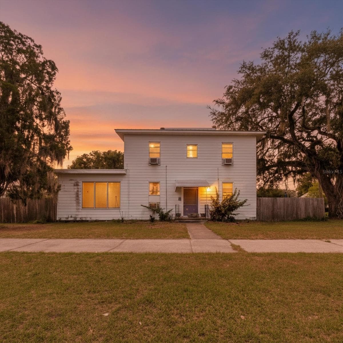 605 JACKSON AVENUE
