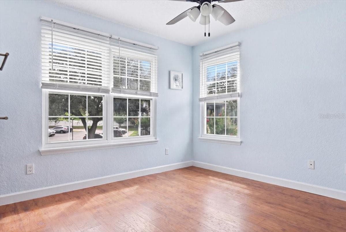 2550 ALAFAYA TRAIL — photo 11 of 22