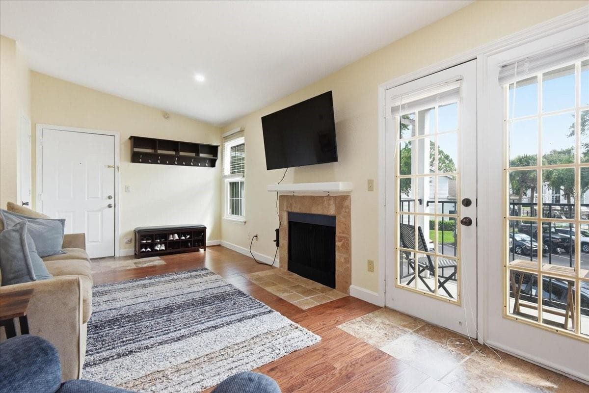2550 ALAFAYA TRAIL — photo 4 of 22