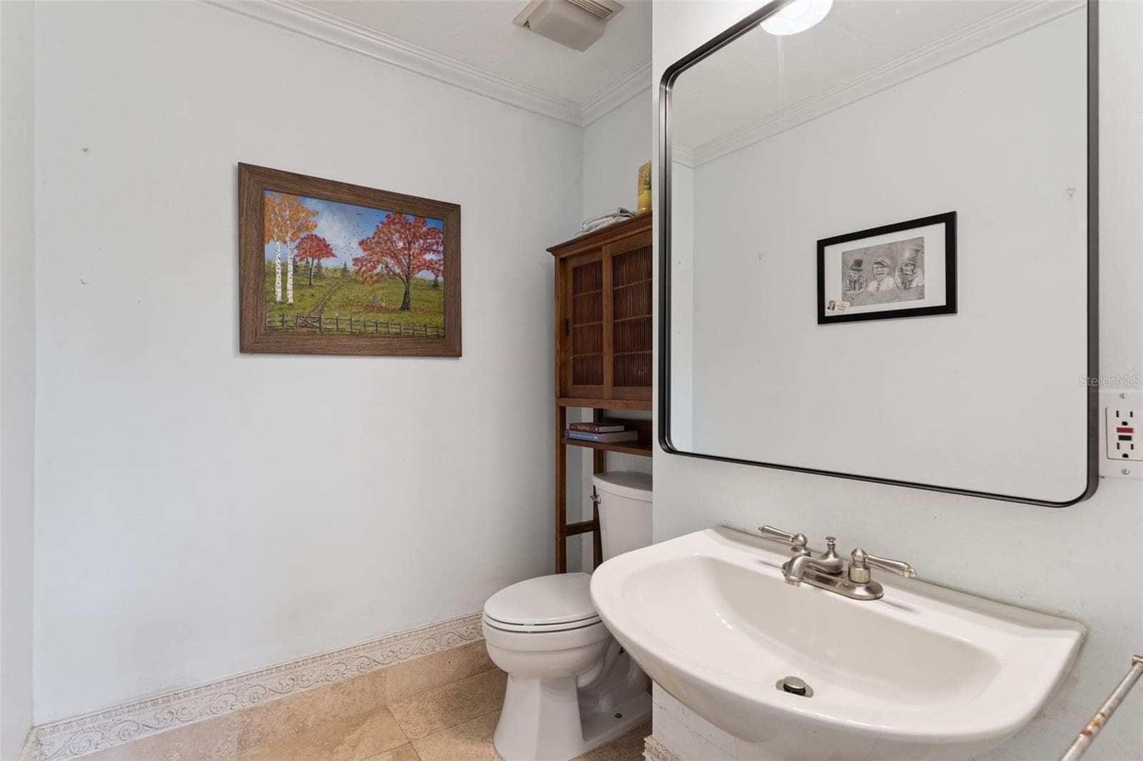 241 LAKE SUE AVENUE — photo 12 of 60
