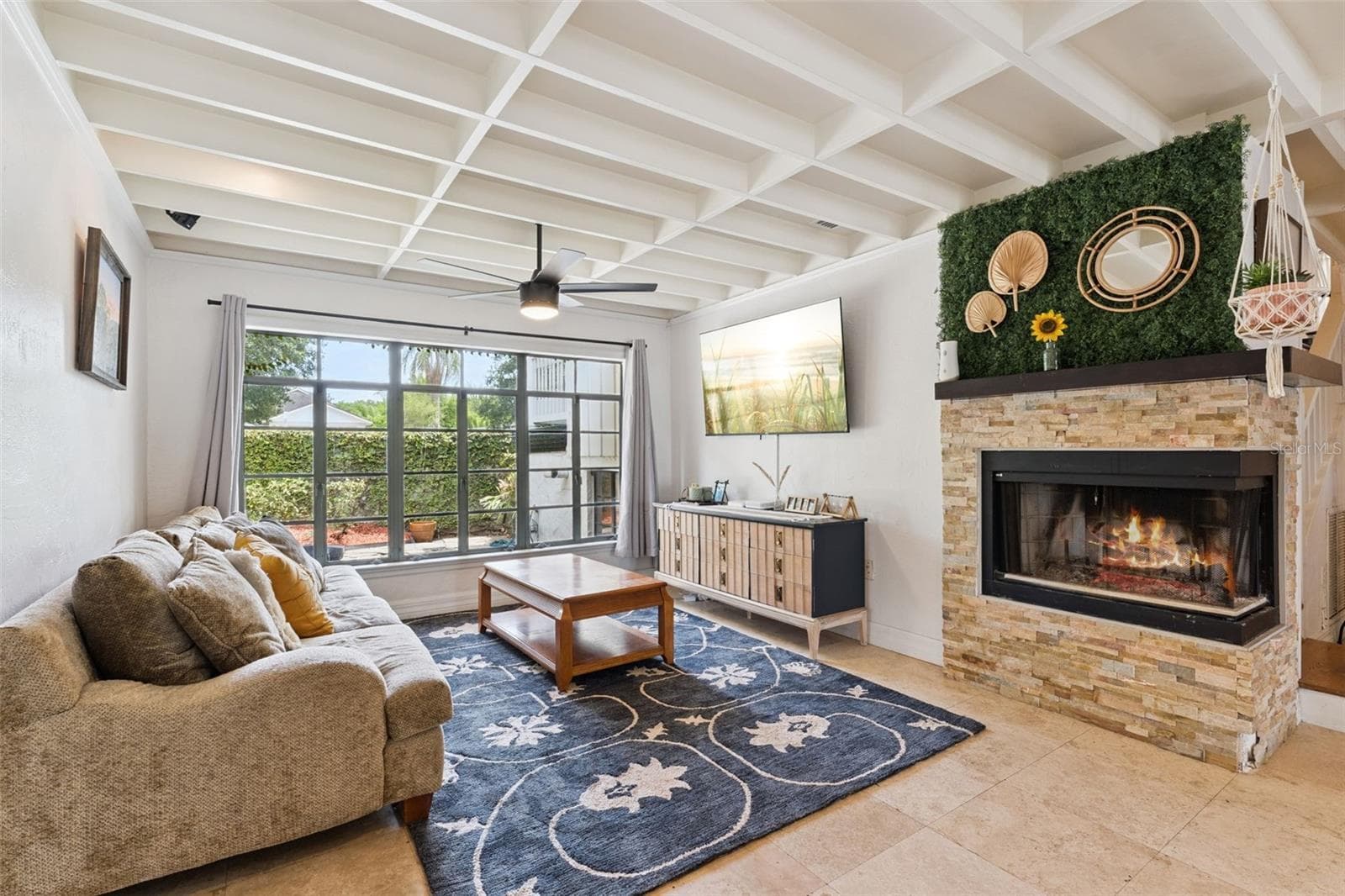 241 LAKE SUE AVENUE — photo 3 of 60