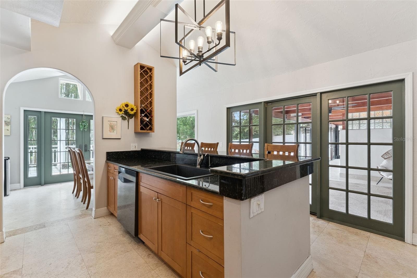 241 LAKE SUE AVENUE — photo 15 of 60