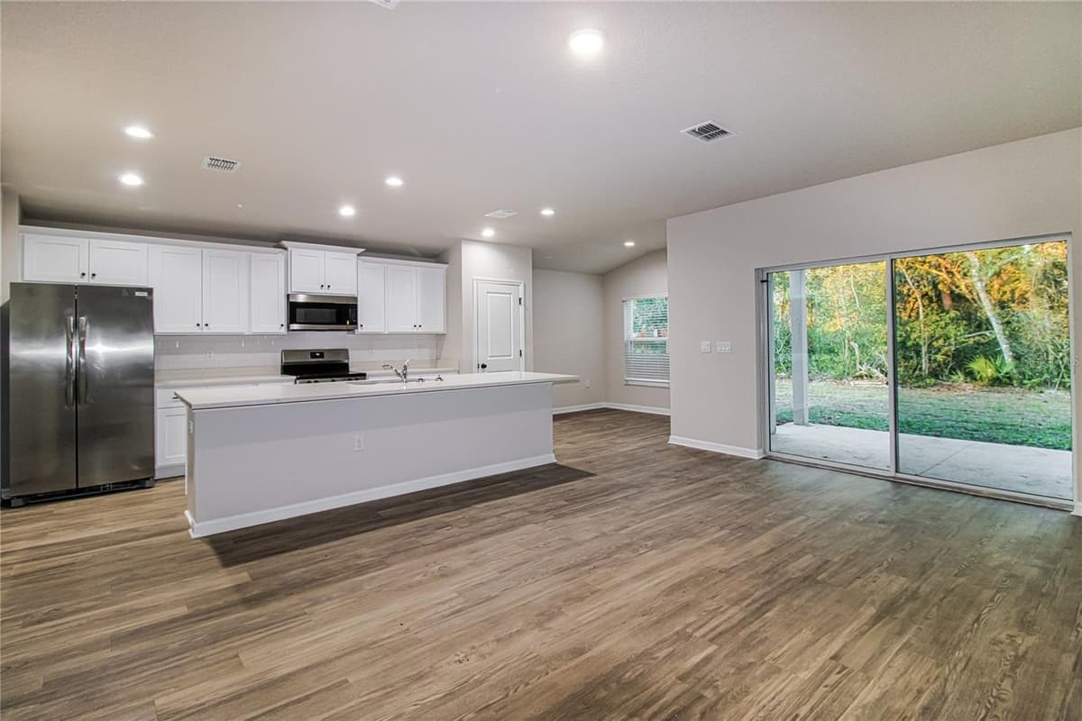 2087 SHINING DAWN LANE — photo 5 of 18