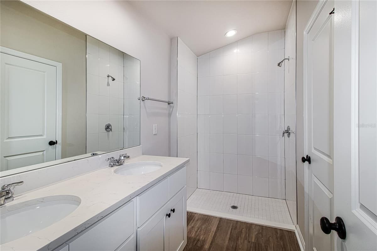 2087 SHINING DAWN LANE — photo 11 of 18