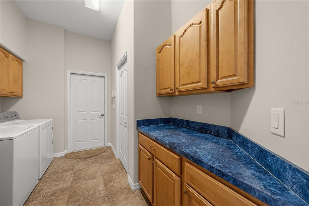 5296 PRINCEWOOD DRIVE — photo 48 of 94