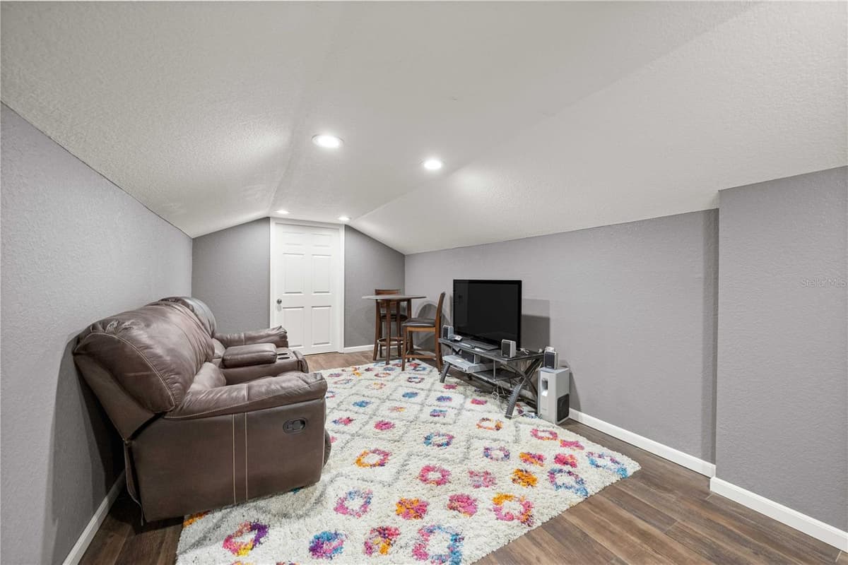 5296 PRINCEWOOD DRIVE — photo 71 of 94