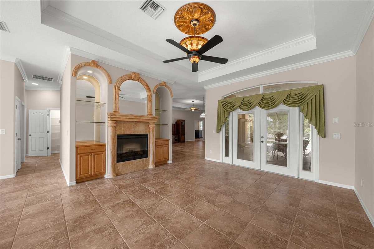 5296 PRINCEWOOD DRIVE — photo 12 of 94