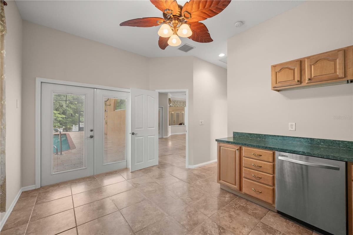 5296 PRINCEWOOD DRIVE — photo 44 of 94