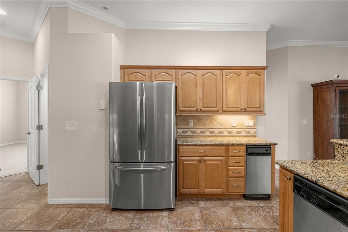 5296 PRINCEWOOD DRIVE — photo 15 of 94