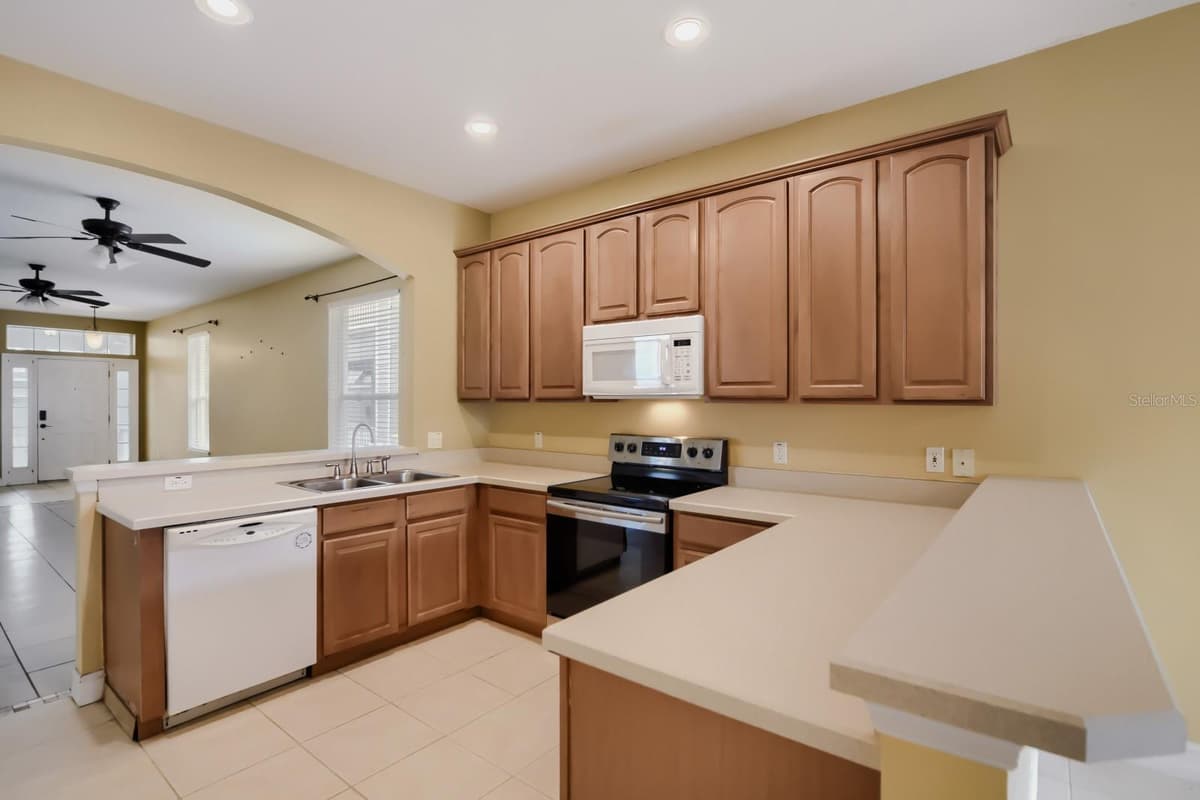 3305 BRACKEN FERN DRIVE — photo 10 of 25
