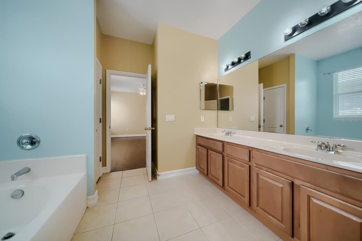 3305 BRACKEN FERN DRIVE — photo 15 of 25