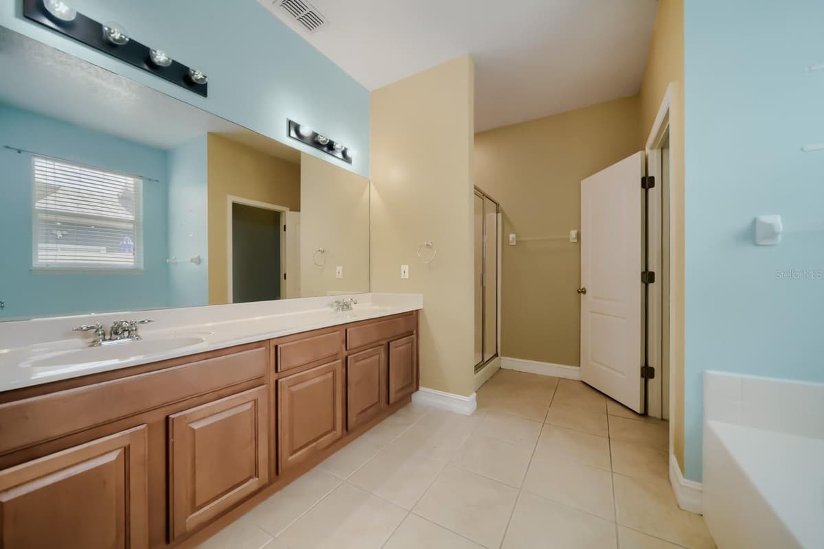 3305 BRACKEN FERN DRIVE — photo 14 of 25