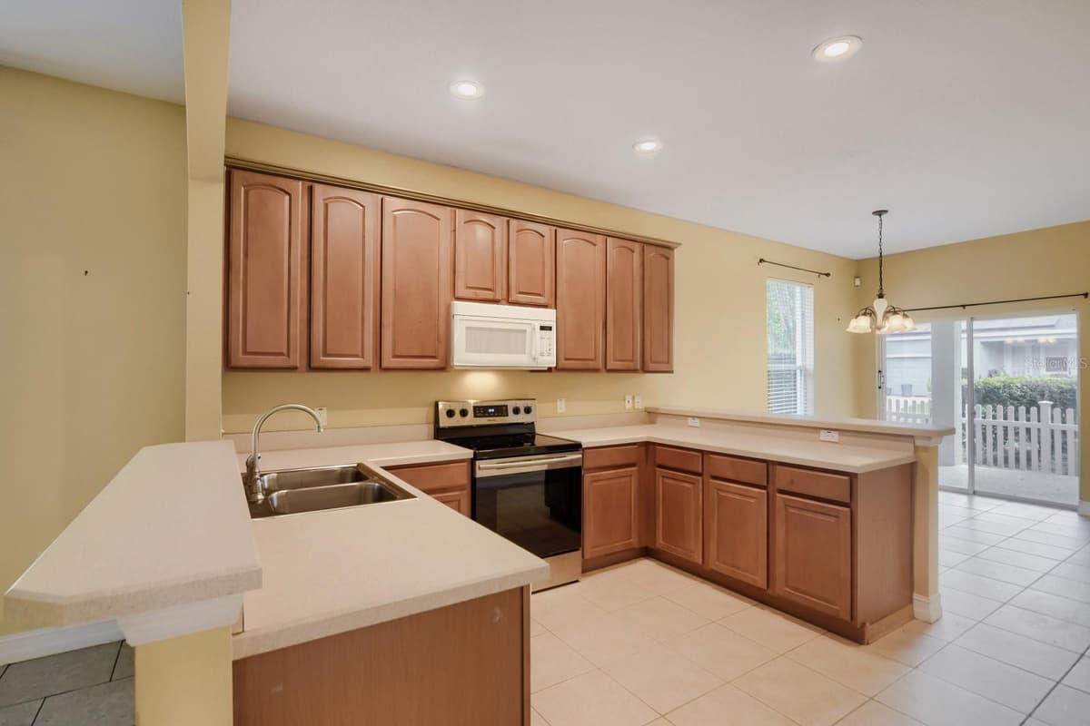 3305 BRACKEN FERN DRIVE — photo 9 of 25