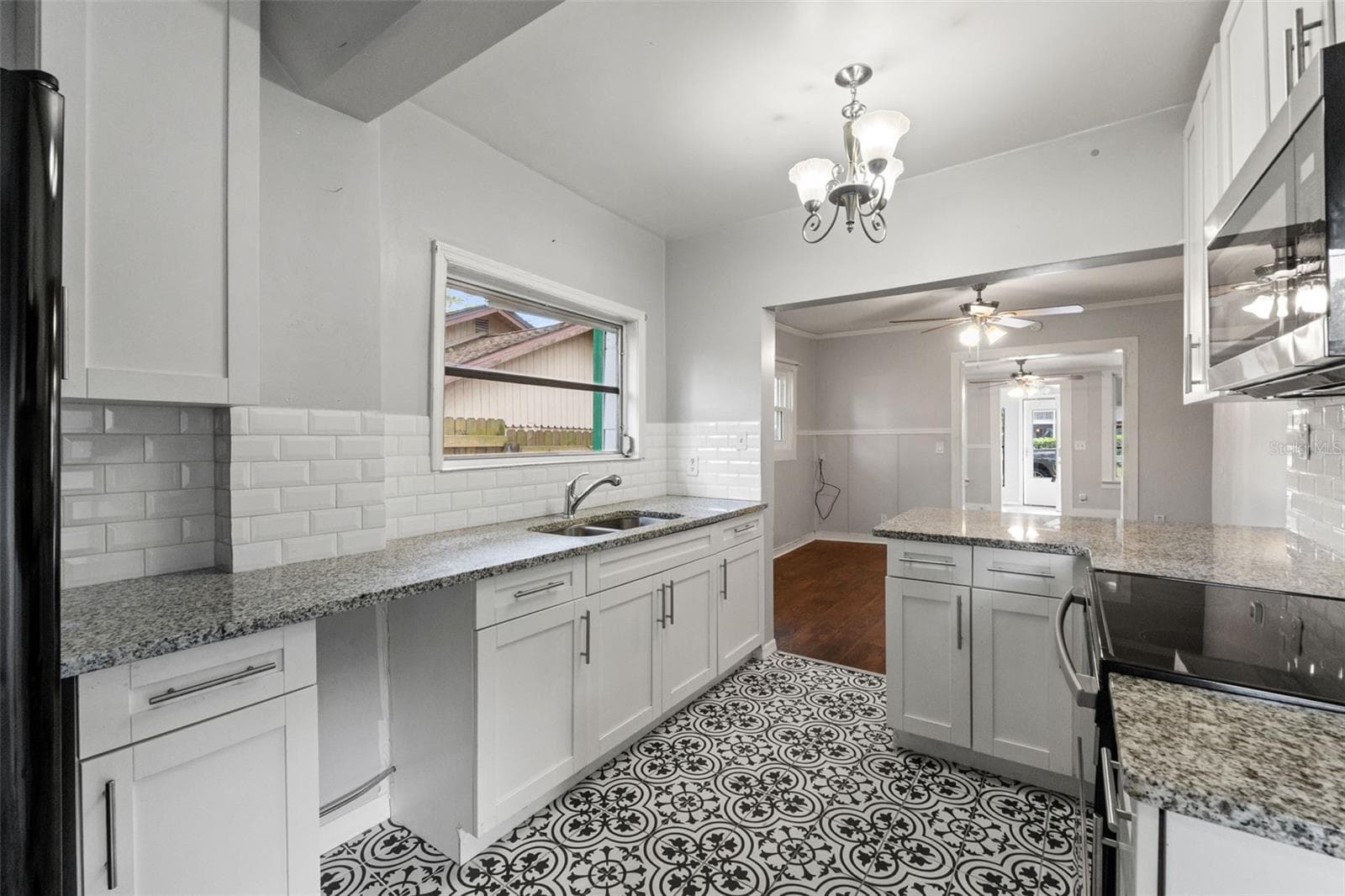 5518 11TH STREET — photo 8 of 41