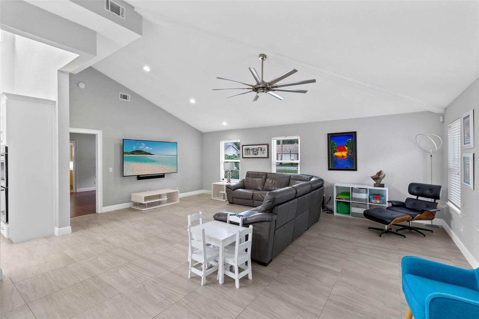 766 TERRA PLACE — photo 4 of 37
