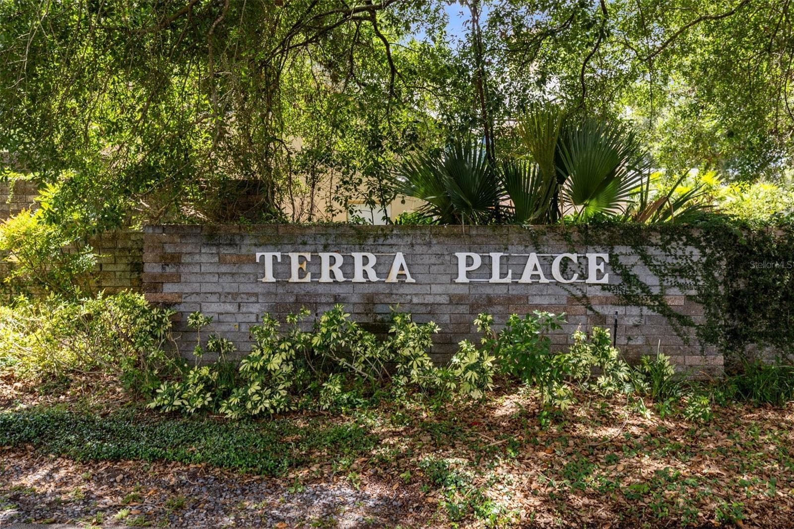 766 TERRA PLACE — photo 32 of 37