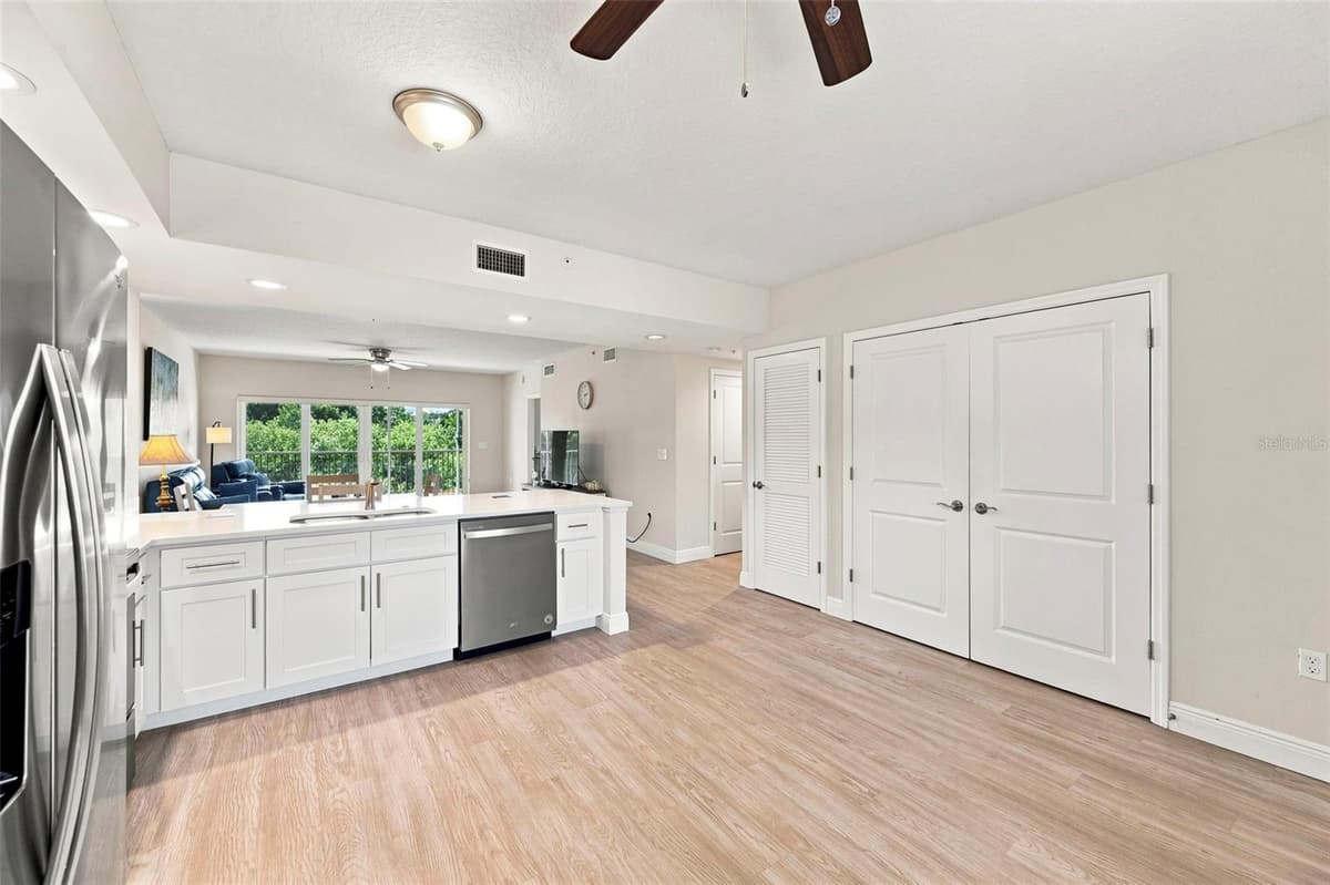 960 STARKEY ROAD — photo 27 of 52