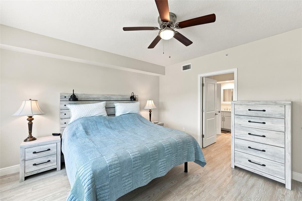 960 STARKEY ROAD — photo 11 of 52