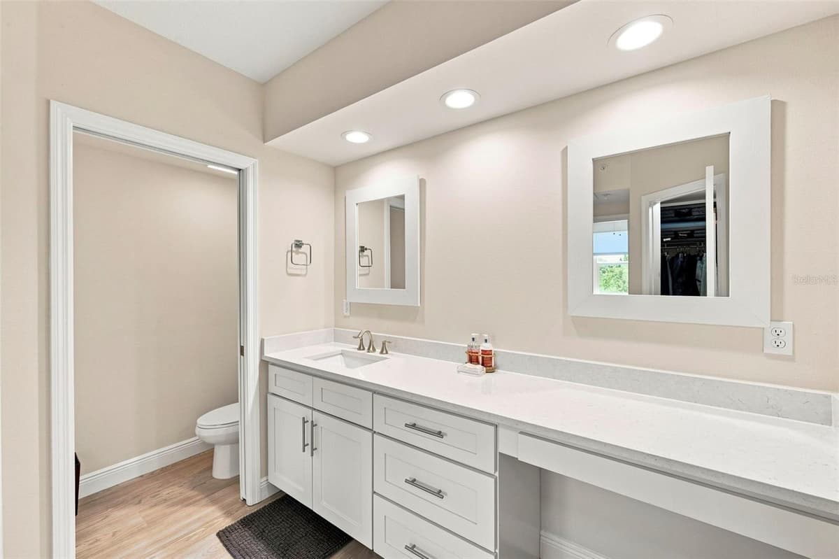 960 STARKEY ROAD — photo 36 of 52