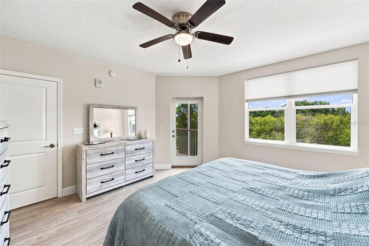 960 STARKEY ROAD — photo 35 of 52