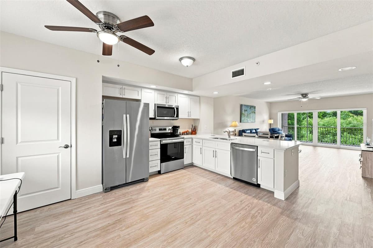 960 STARKEY ROAD — photo 15 of 52