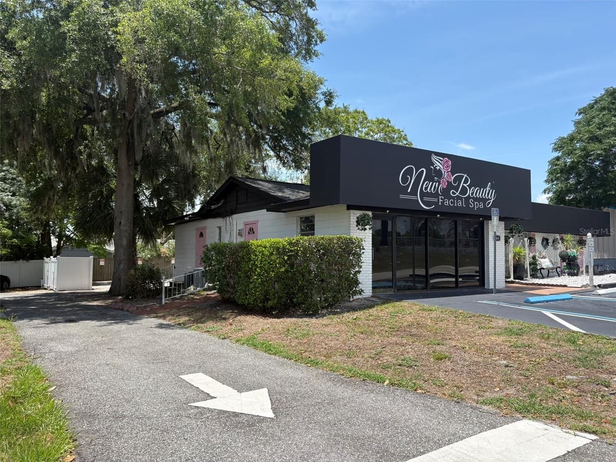 264 ALTAMONTE DRIVE — photo 1 of 10