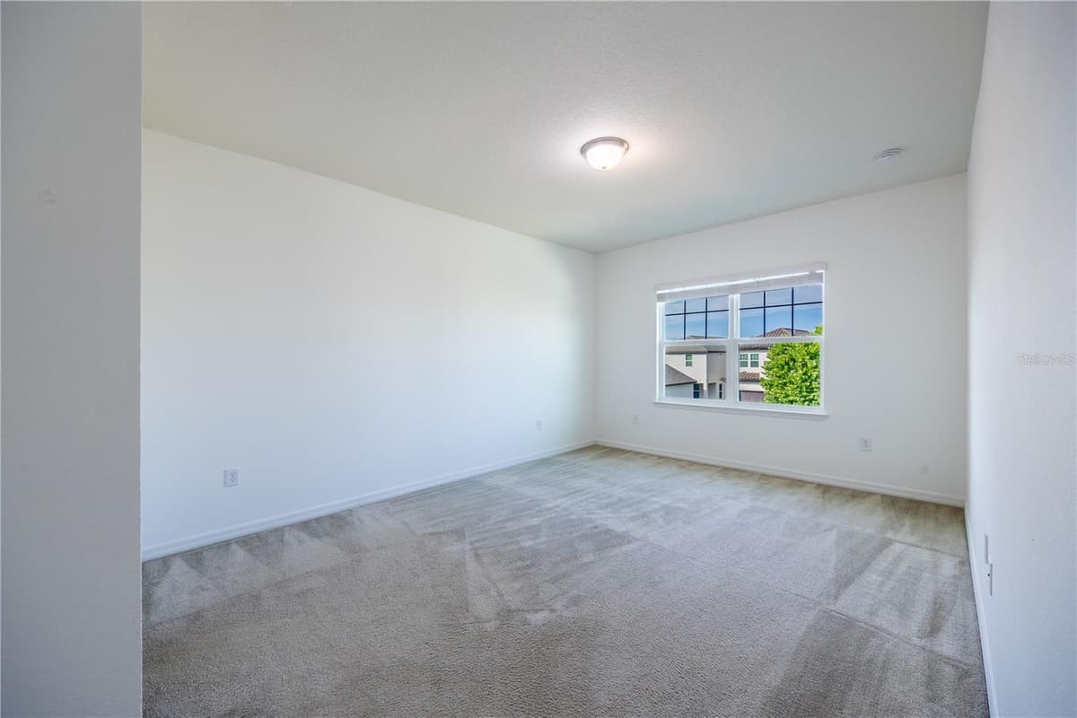 2247 WHITE FEATHER LOOP — photo 18 of 41