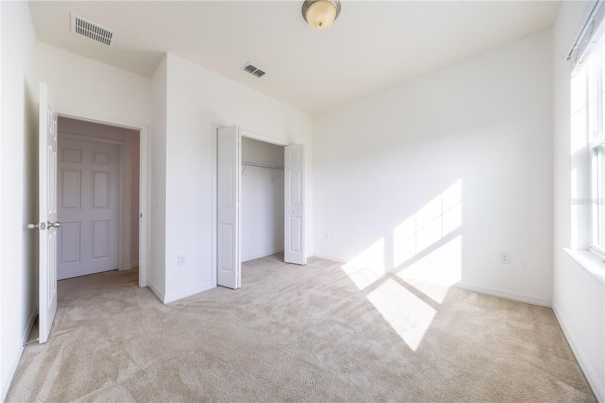 2247 WHITE FEATHER LOOP — photo 19 of 41