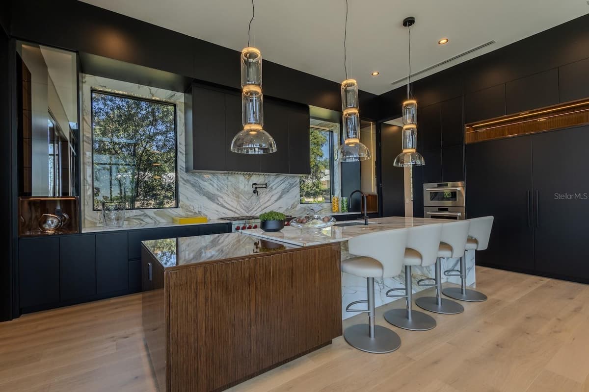728 FOREST STREET — photo 13 of 98