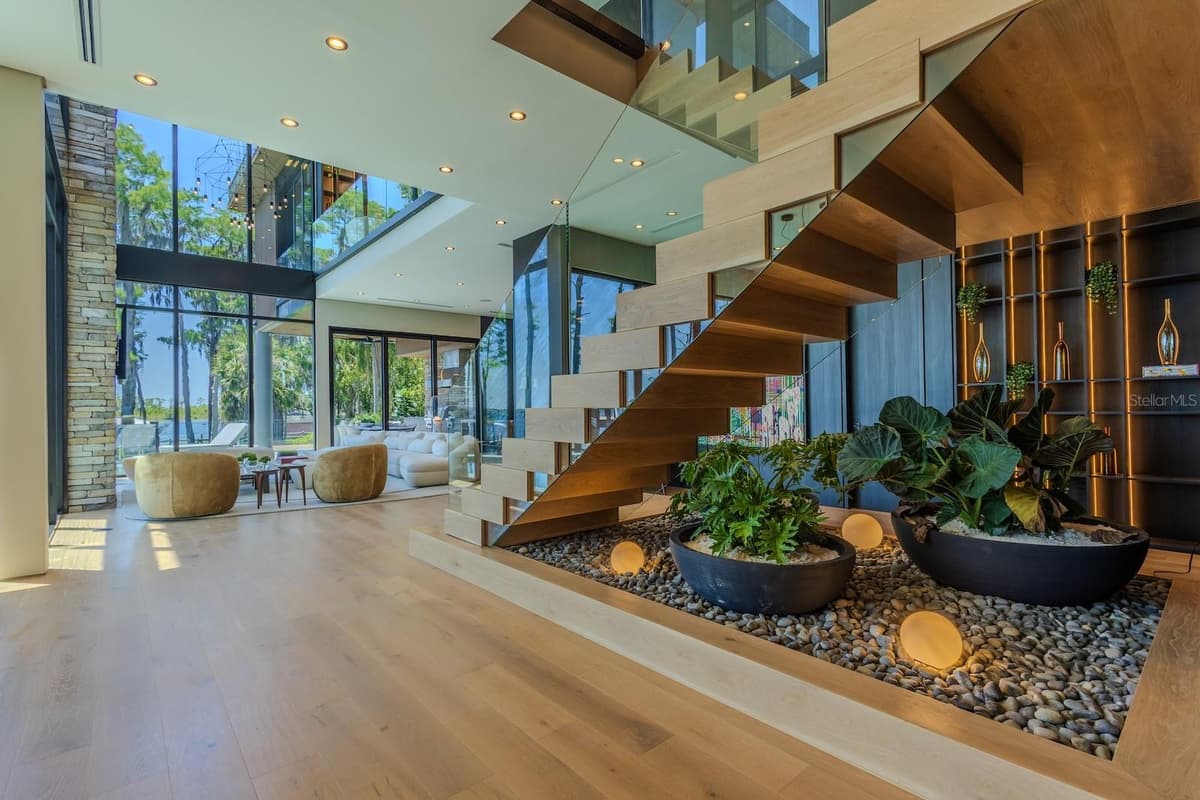 728 FOREST STREET — photo 9 of 98