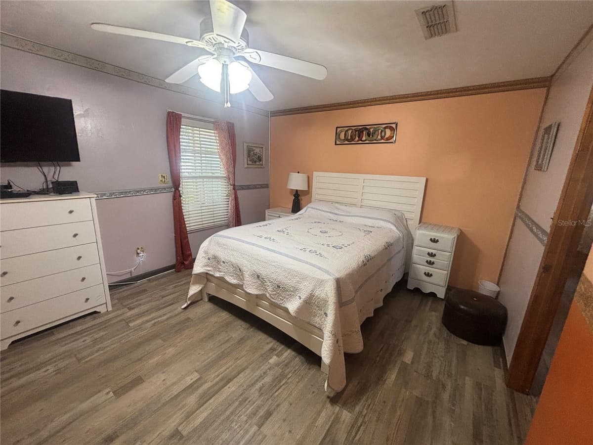 2302 MARTHA DRIVE — photo 13 of 28