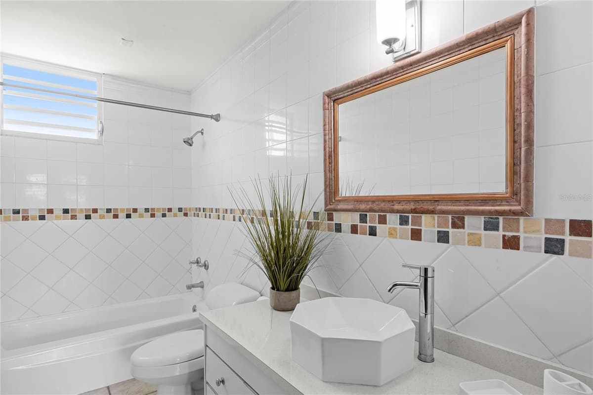 Calle 6 H17 TINTILLO GARDENS — photo 17 of 19