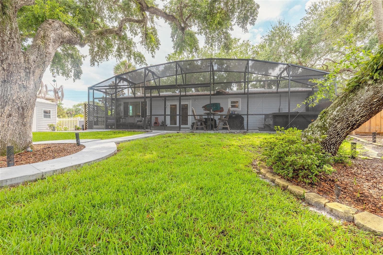 4181 SAXON DRIVE — photo 52 of 68