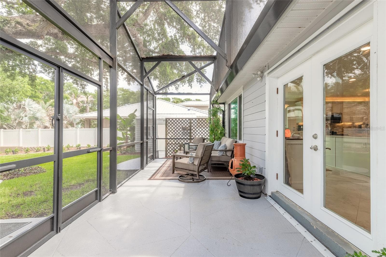 4181 SAXON DRIVE — photo 41 of 68