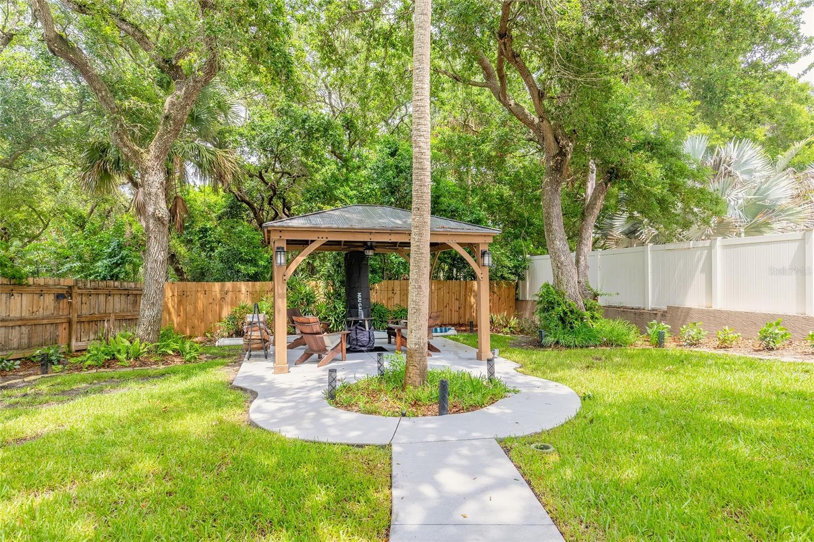 4181 SAXON DRIVE — photo 47 of 68