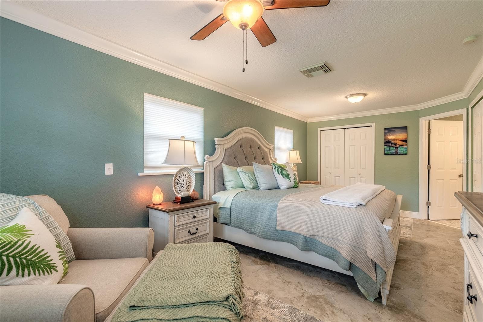 4181 SAXON DRIVE — photo 18 of 68